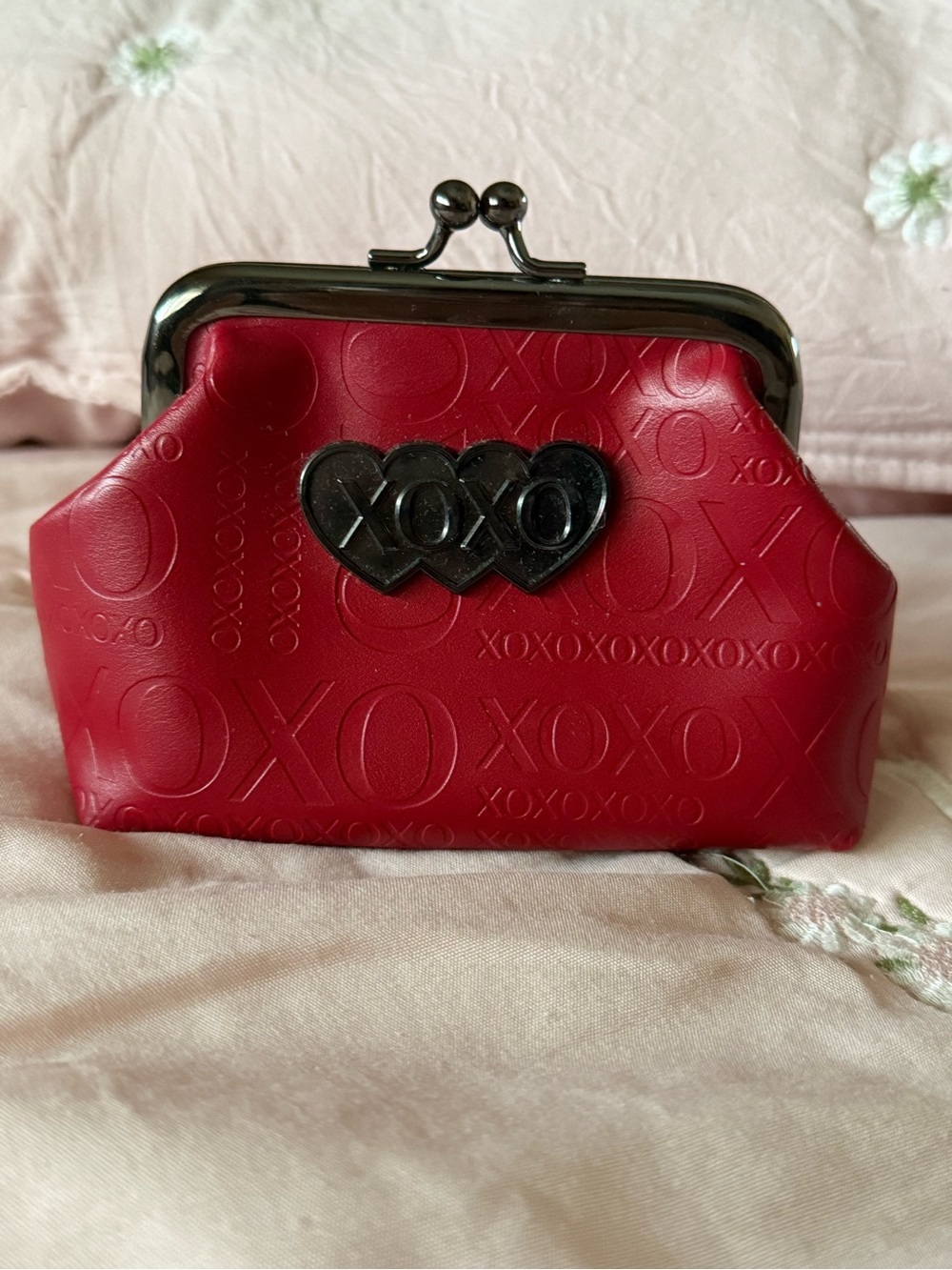 XOXO Red Embossed Kiss-Lock Coin Purse